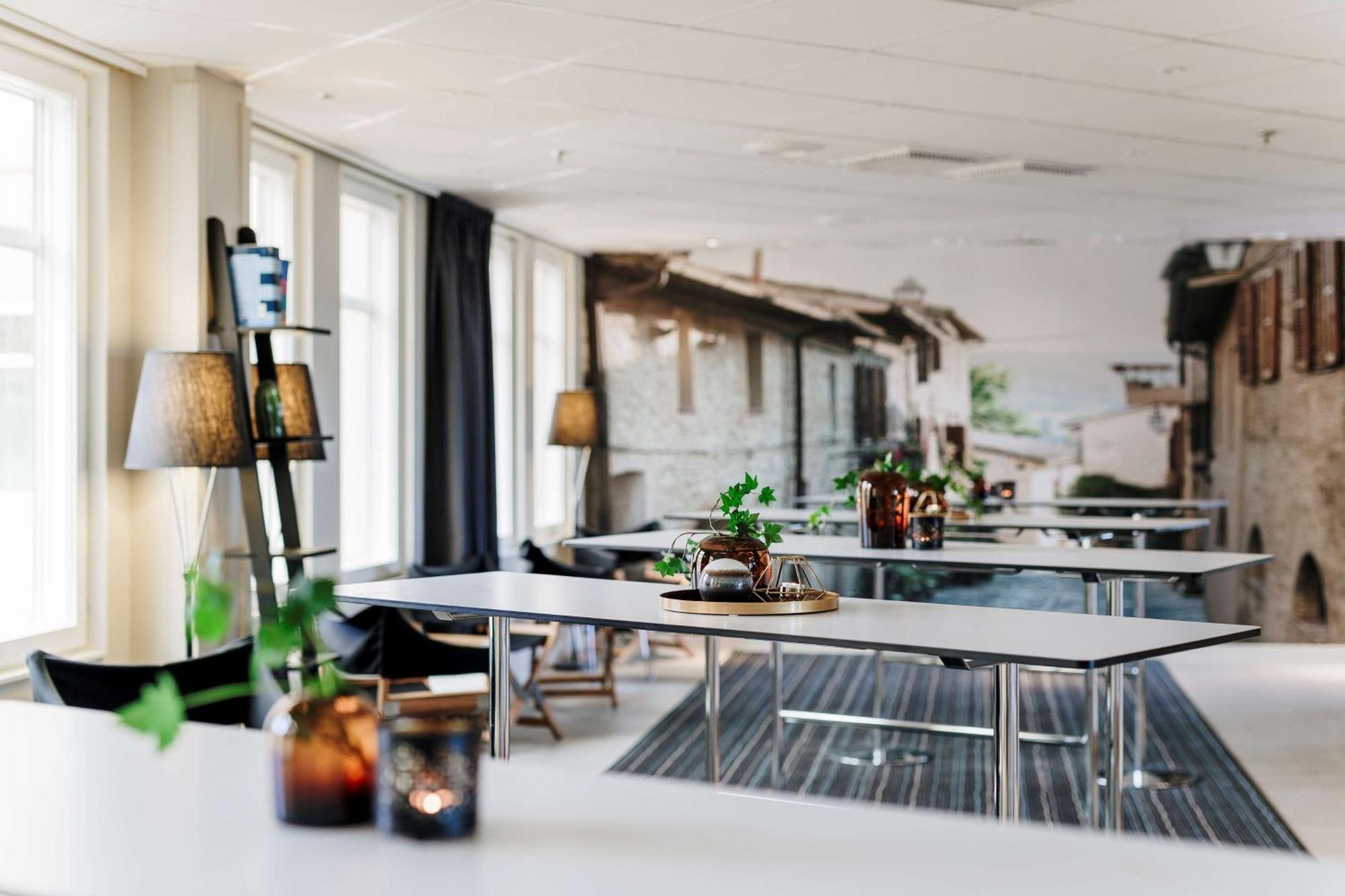 Scandic Star Sollentuna Buitenkant foto